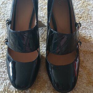 Calvin Klein Casilla Mary Jane Pumps black patent